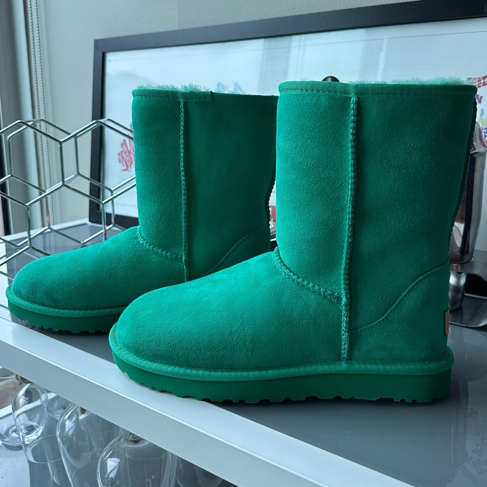 Kelly Green Ugg Boots